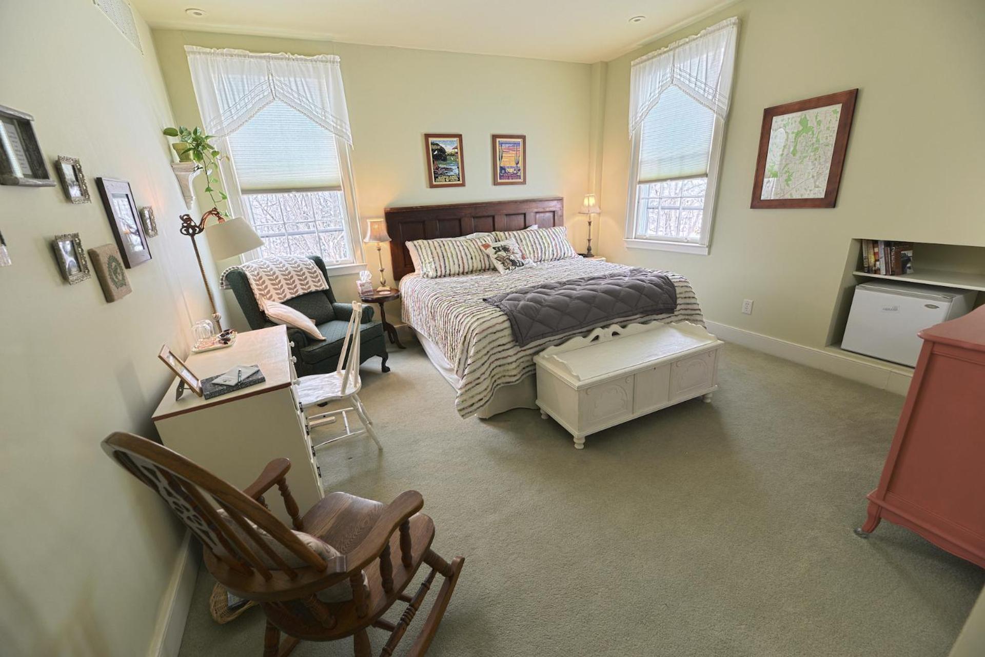 The Bed And Breakfast At Oliver Phelps Канандейгуа Номер фото